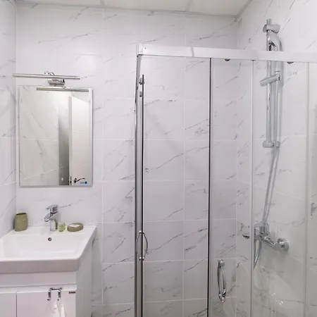 Bunardjik Hill 1-bed 아파트 *