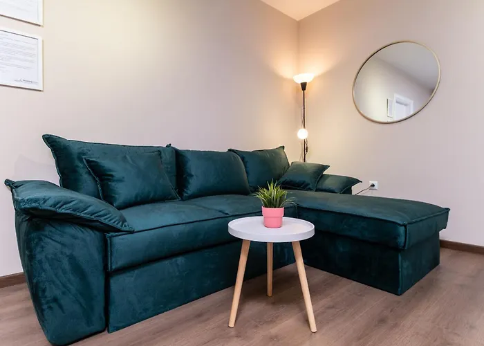 Bunardjik Hill 1-bed 公寓